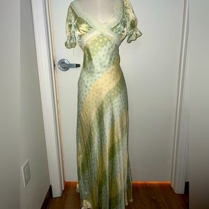 Maxi polka dot dress from skylar+Madison! Never worn beautiful satin dress!